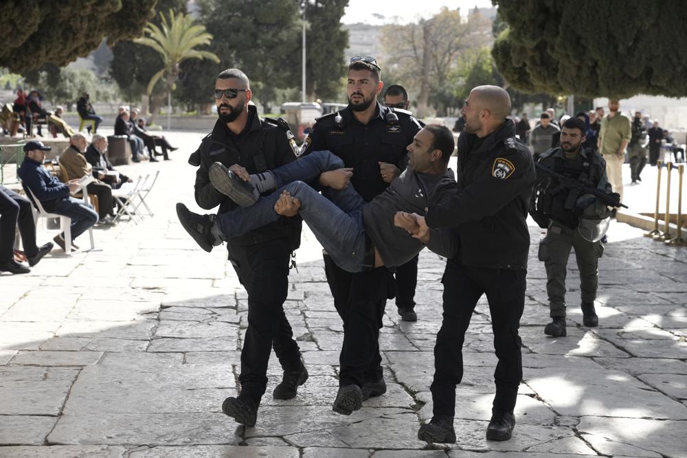 Israeli Police Storm Al-Aqsa Mosque As Holiday Tensions Mount ...